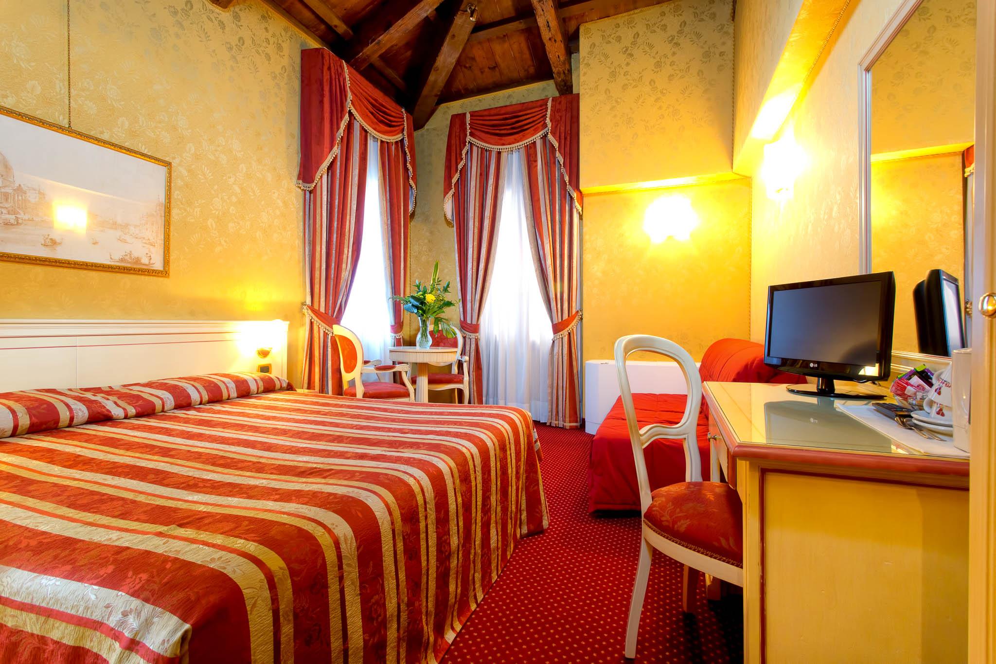 Ca' San Polo Hotel Venice Luaran gambar