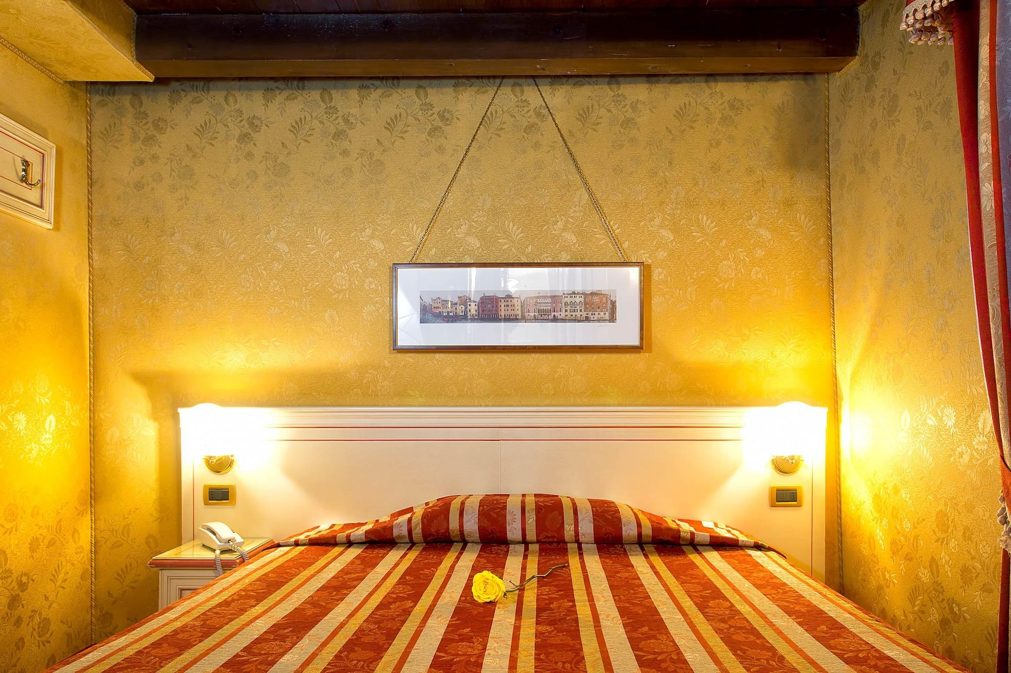 Ca' San Polo Hotel Venice Luaran gambar