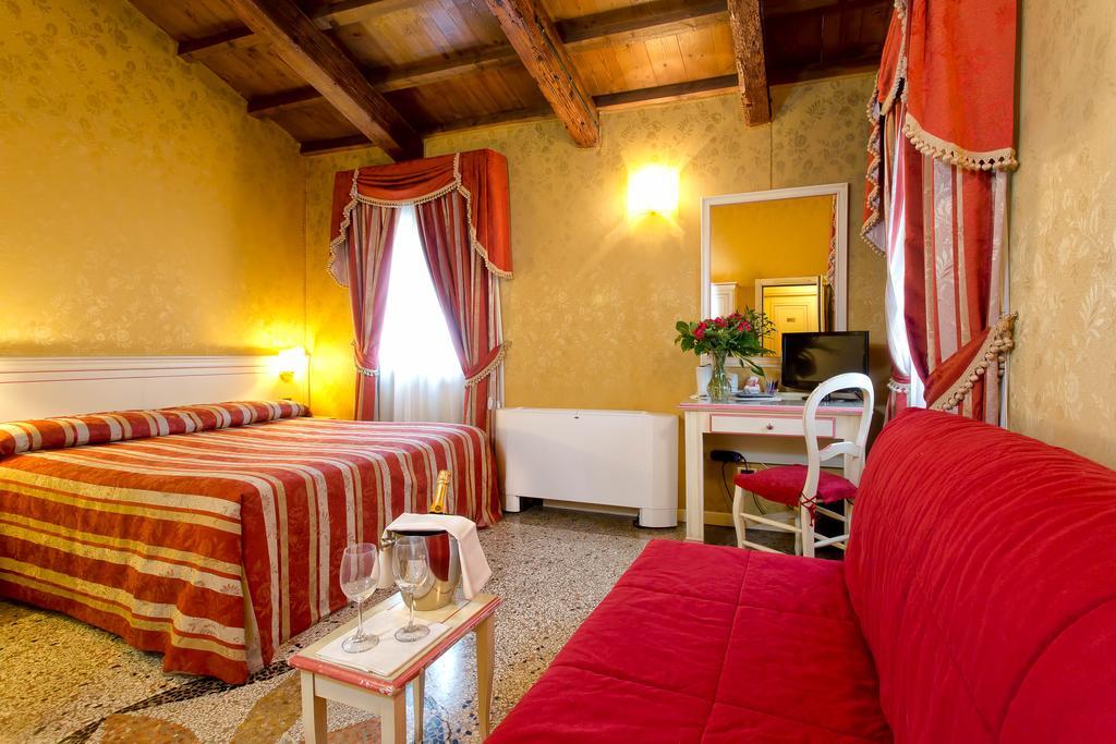 Ca' San Polo Hotel Venice Luaran gambar