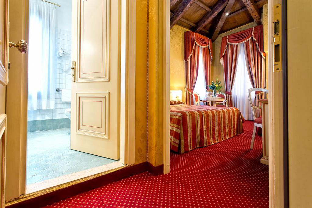Ca' San Polo Hotel Venice Luaran gambar