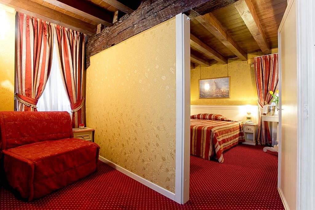 Ca' San Polo Hotel Venice Luaran gambar